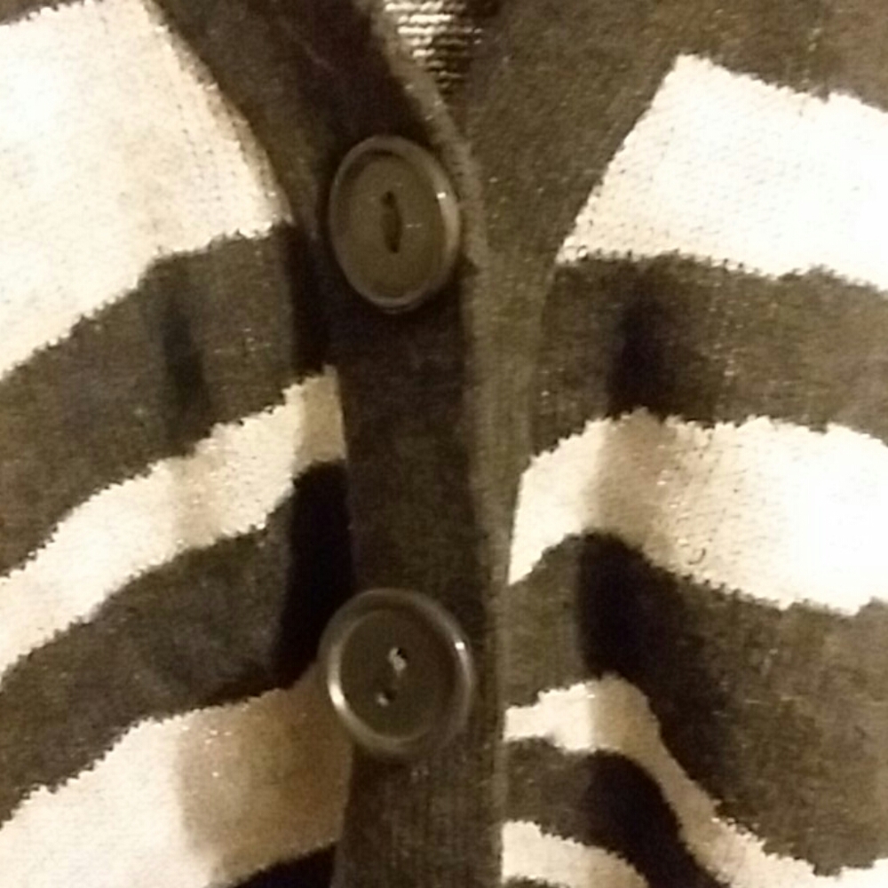 Sweater - Picture 4 of 5